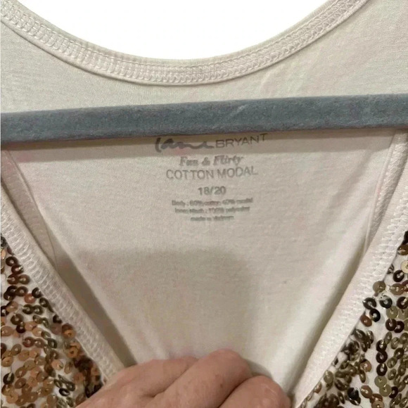 Lane Bryant Women’s Plus Size 18/20 Unique Sequins Tank Top - Picture 2 of 3
